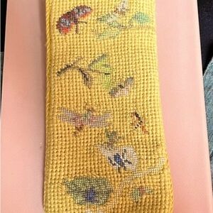 Needlepoint glasses case